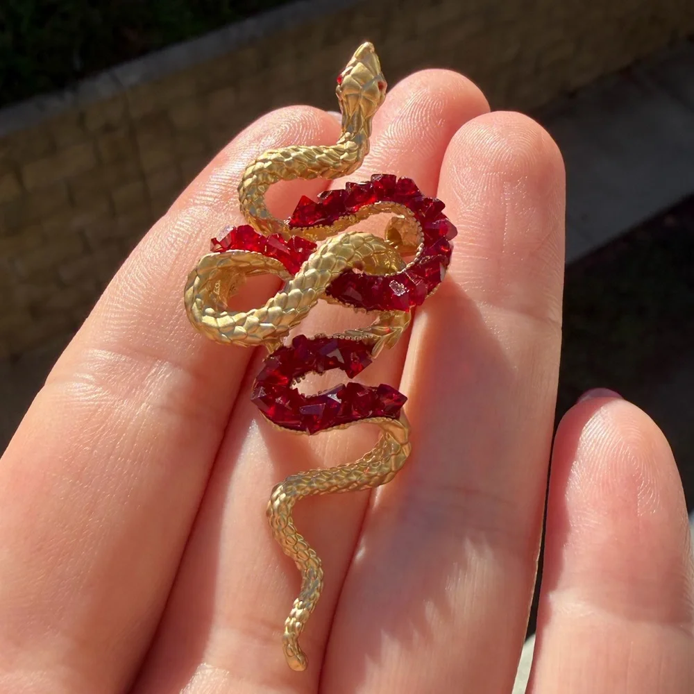 Red Crystal Snake Brooch – Gold-Tone Serpent Statement Pin